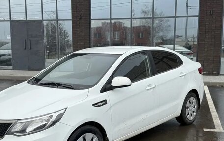 KIA Rio III рестайлинг, 2016 год, 850 000 рублей, 2 фотография