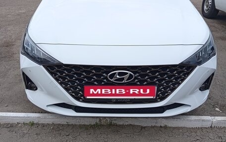 Hyundai Solaris II рестайлинг, 2020 год, 1 600 000 рублей, 6 фотография