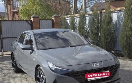 Hyundai Elantra, 2021 год, 1 950 000 рублей, 2 фотография