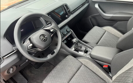 Skoda Karoq I, 2023 год, 3 543 890 рублей, 8 фотография