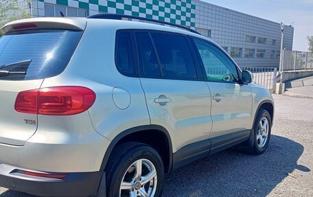 Volkswagen Tiguan I, 2011 год, 840 000 рублей, 4 фотография