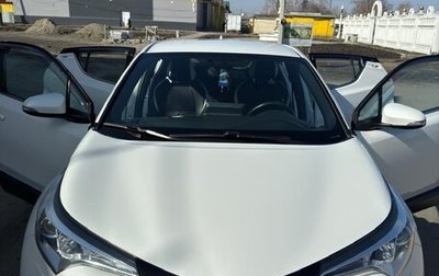 Toyota C-HR I рестайлинг, 2018 год, 2 400 000 рублей, 1 фотография