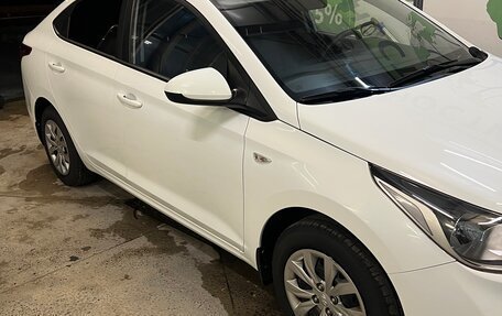 Hyundai Solaris II рестайлинг, 2018 год, 1 450 000 рублей, 2 фотография