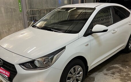 Hyundai Solaris II рестайлинг, 2018 год, 1 450 000 рублей, 9 фотография