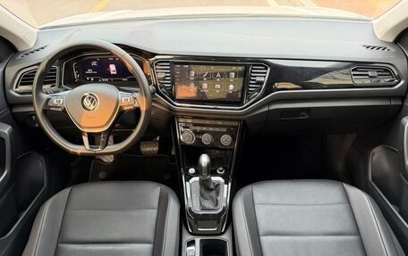 Volkswagen T-Roc I, 2022 год, 1 415 000 рублей, 7 фотография