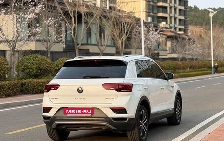 Volkswagen T-Roc I, 2022 год, 1 415 000 рублей, 6 фотография