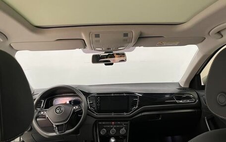 Volkswagen T-Roc I, 2022 год, 1 486 000 рублей, 9 фотография