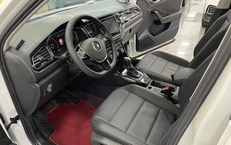 Volkswagen T-Roc I, 2022 год, 1 496 000 рублей, 8 фотография