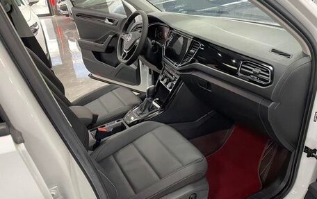 Volkswagen T-Roc I, 2022 год, 1 496 000 рублей, 9 фотография