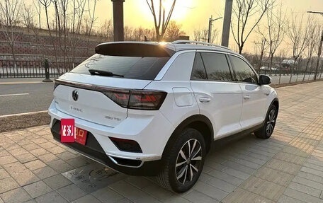 Volkswagen T-Roc I, 2023 год, 1 659 830 рублей, 6 фотография