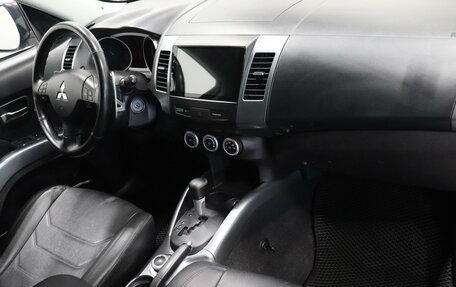 Mitsubishi Outlander III рестайлинг 3, 2007 год, 1 060 000 рублей, 6 фотография