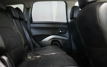 Mitsubishi Outlander III рестайлинг 3, 2007 год, 1 060 000 рублей, 16 фотография