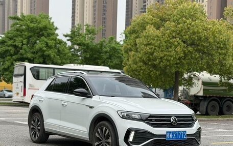 Volkswagen T-Roc I, 2022 год, 1 479 000 рублей, 3 фотография