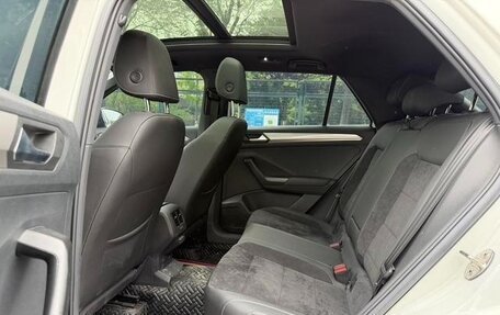 Volkswagen T-Roc I, 2022 год, 1 479 000 рублей, 12 фотография
