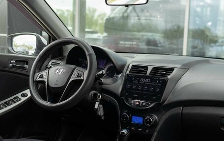 Hyundai Solaris II рестайлинг, 2013 год, 730 000 рублей, 10 фотография