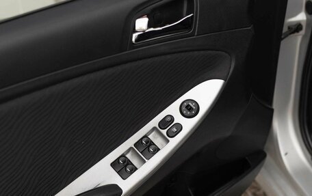 Hyundai Solaris II рестайлинг, 2013 год, 730 000 рублей, 16 фотография