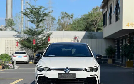Volkswagen Golf VIII, 2023 год, 1 670 930 рублей, 2 фотография