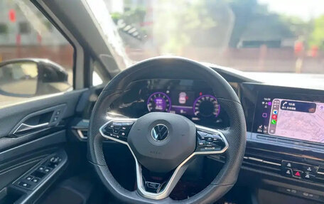 Volkswagen Golf VIII, 2023 год, 1 670 930 рублей, 8 фотография