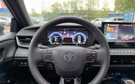 Toyota Camry, 2026 год, 4 100 000 рублей, 13 фотография