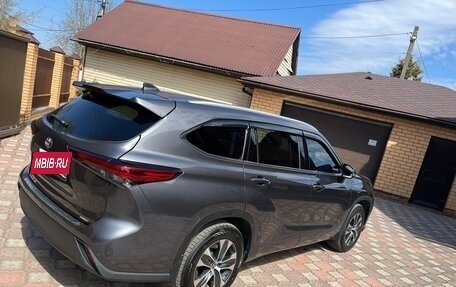 Toyota Highlander, 2021 год, 3 800 000 рублей, 6 фотография