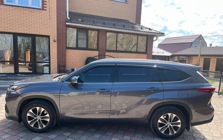 Toyota Highlander, 2021 год, 3 800 000 рублей, 12 фотография