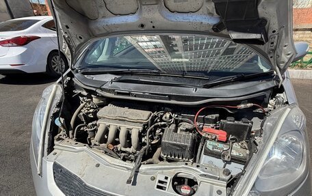 Honda Fit III, 2010 год, 650 000 рублей, 2 фотография