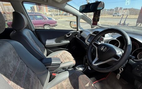 Honda Fit III, 2010 год, 650 000 рублей, 3 фотография