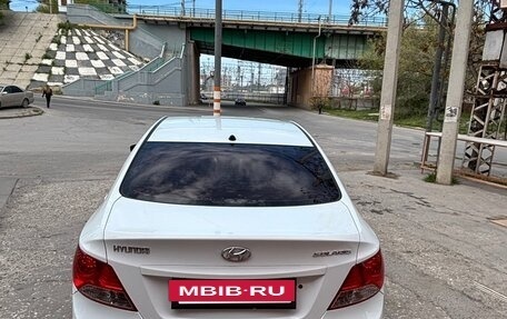 Hyundai Solaris II рестайлинг, 2013 год, 750 000 рублей, 3 фотография
