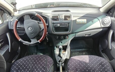 Renault Logan II, 2016 год, 720 000 рублей, 11 фотография