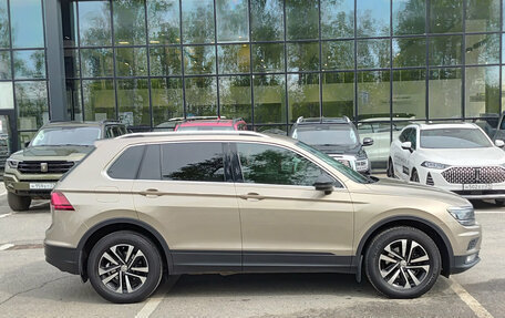 Volkswagen Tiguan II, 2020 год, 2 300 000 рублей, 4 фотография