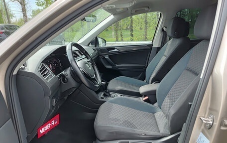 Volkswagen Tiguan II, 2020 год, 2 300 000 рублей, 15 фотография