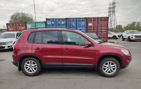 Volkswagen Tiguan I, 2011 год, 999 000 рублей, 4 фотография