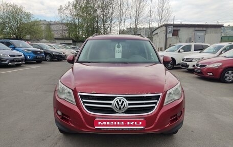 Volkswagen Tiguan I, 2011 год, 999 000 рублей, 2 фотография