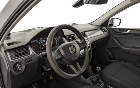 Skoda Rapid I, 2019 год, 900 000 рублей, 15 фотография