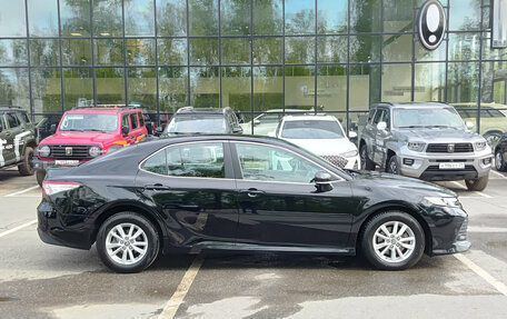 Toyota Camry, 2020 год, 3 100 000 рублей, 5 фотография