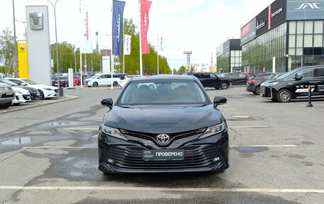 Toyota Camry, 2020 год, 3 100 000 рублей, 2 фотография