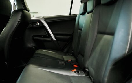 Toyota RAV4, 2016 год, 2 300 000 рублей, 27 фотография