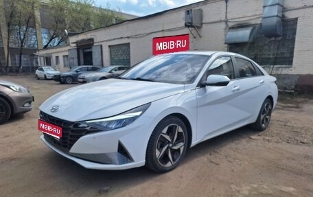 Hyundai Elantra, 2022 год, 1 800 000 рублей, 1 фотография
