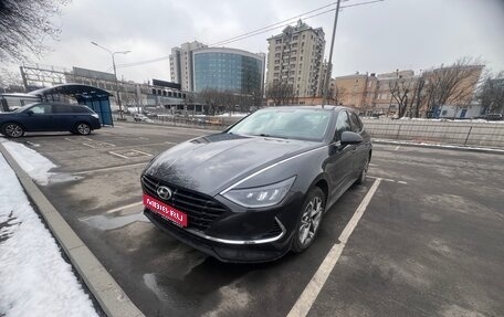 Hyundai Sonata VIII, 2021 год, 1 900 000 рублей, 1 фотография