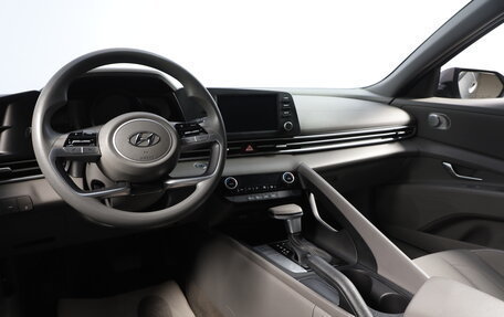 Hyundai Elantra, 2021 год, 2 069 000 рублей, 7 фотография