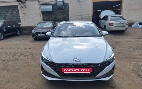 Hyundai Elantra, 2022 год, 1 800 000 рублей, 3 фотография