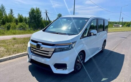 Honda Stepwgn IV, 2021 год, 1 950 000 рублей, 3 фотография