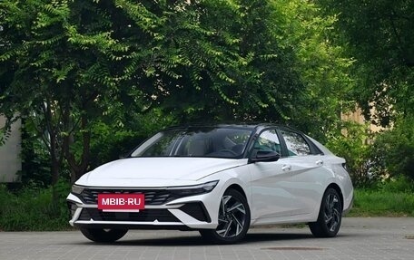 Hyundai Elantra, 2026 год, 2 050 000 рублей, 2 фотография