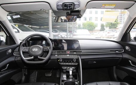 Hyundai Elantra, 2026 год, 2 050 000 рублей, 11 фотография