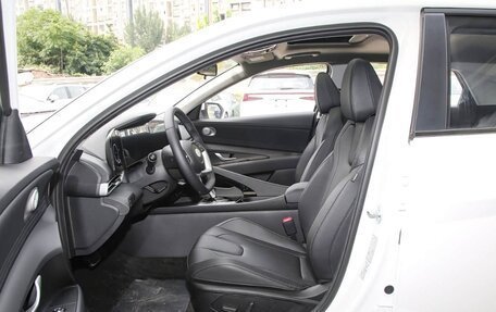 Hyundai Elantra, 2026 год, 2 050 000 рублей, 10 фотография