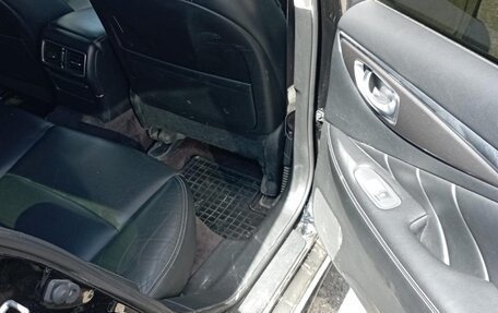 Infiniti Q50 I рестайлинг, 2015 год, 1 425 000 рублей, 19 фотография