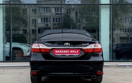 Toyota Camry, 2016 год, 1 850 000 рублей, 6 фотография