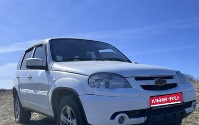 Chevrolet Niva I рестайлинг, 2017 год, 580 000 рублей, 1 фотография