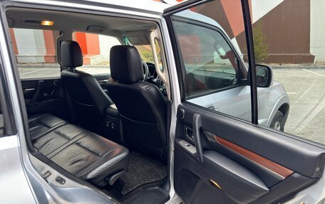 Mitsubishi Pajero IV, 2008 год, 1 545 000 рублей, 16 фотография