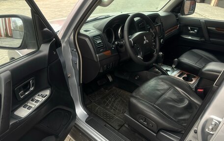 Mitsubishi Pajero IV, 2008 год, 1 545 000 рублей, 13 фотография